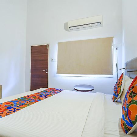 Fabexpress Le Aham Boutique - Auroville Beach - 600M Puducherry Zewnętrze zdjęcie