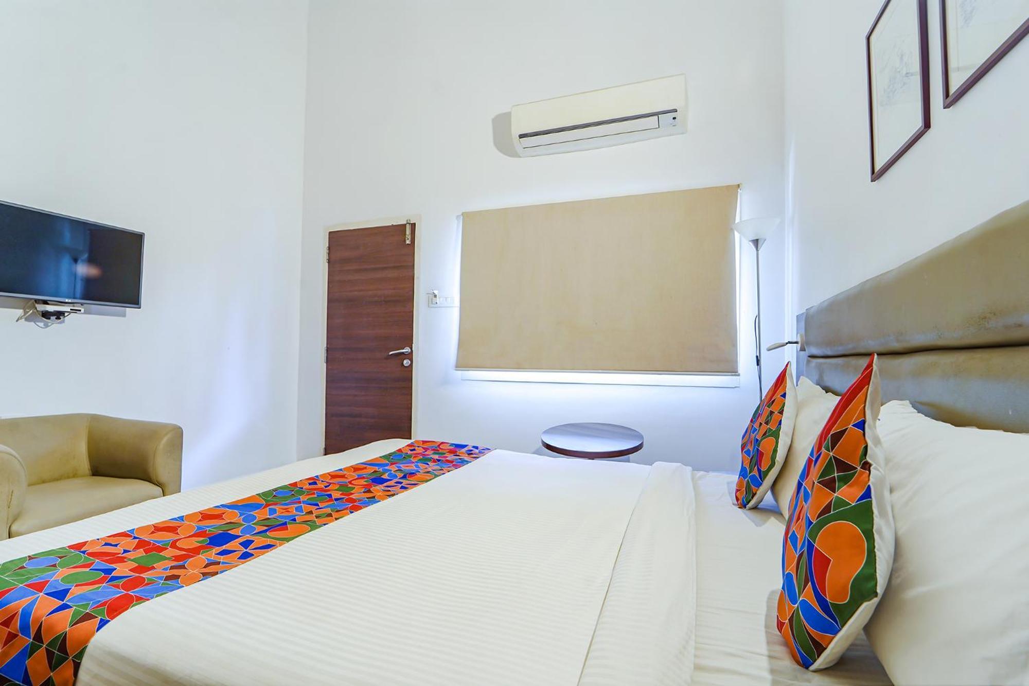 Fabexpress Le Aham Boutique - Auroville Beach - 600M Puducherry Zewnętrze zdjęcie