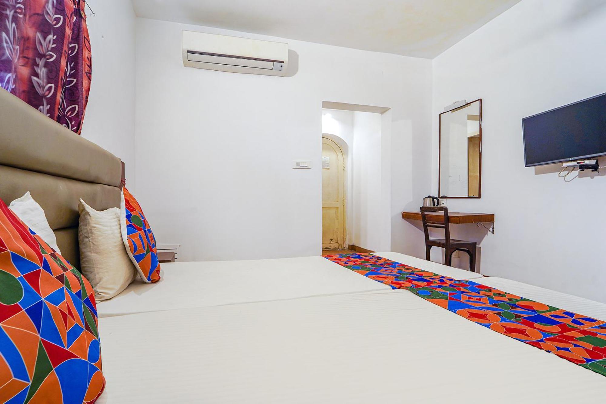 Fabexpress Le Aham Boutique - Auroville Beach - 600M Puducherry Zewnętrze zdjęcie