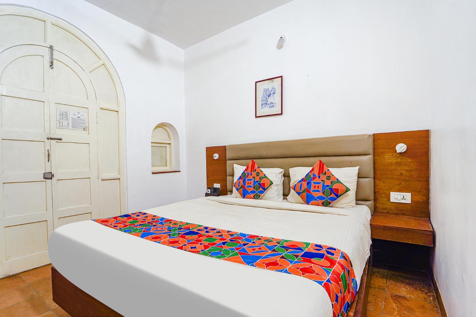 Fabexpress Le Aham Boutique - Auroville Beach - 600M Puducherry Zewnętrze zdjęcie