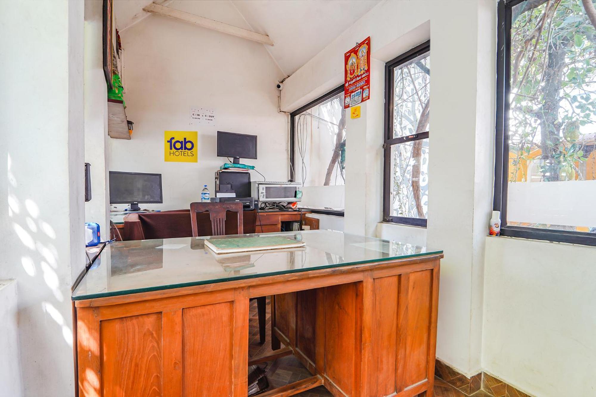 Fabexpress Le Aham Boutique - Auroville Beach - 600M Puducherry Zewnętrze zdjęcie